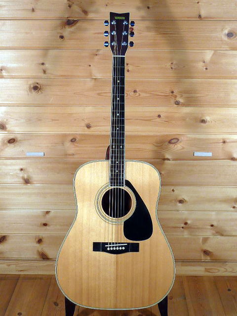 YAMAHA   FG-250D